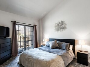1 bedroom, WiFi, bed sheets - Mountain Flurry: Quaint Condo|Heart of Park City (Park City)