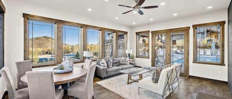 TV, fireplace, offices