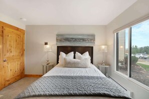 2 Schlafzimmer, Schreibtisch, WLAN, Bettwäsche