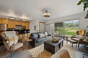 TV, fireplace - Ski Vista: Chic Condo Near the Canyons Slopes (Park City)