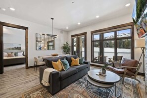 TV, fireplace, offices - Maya's Ski & Golf Home Mountain Views Pool Hot Tub (Park City)