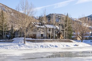 Exterior - Heart of Deer Valley. Private, Hot Tub, Sleeps 12! (Park City)