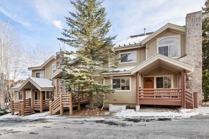 Exterior - The Pinewood: New! Cozy, Easy Access, Sleeps 10 (Park City)