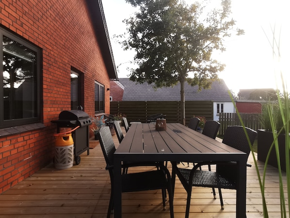 House, 4 Bedrooms, Smoking, Patio | Outdoor dining - Cozy 4-bedroom Holiday Home in Vesterø Havn, Denmark (Læsø)