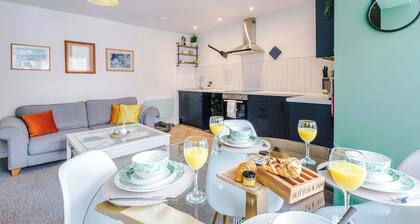 Heart of Buxton | Buxton_Peak District - Stylish 2-Bed Peak District