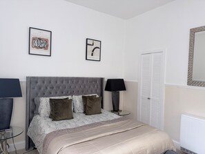 1 bedroom, iron/ironing board, WiFi, bed sheets