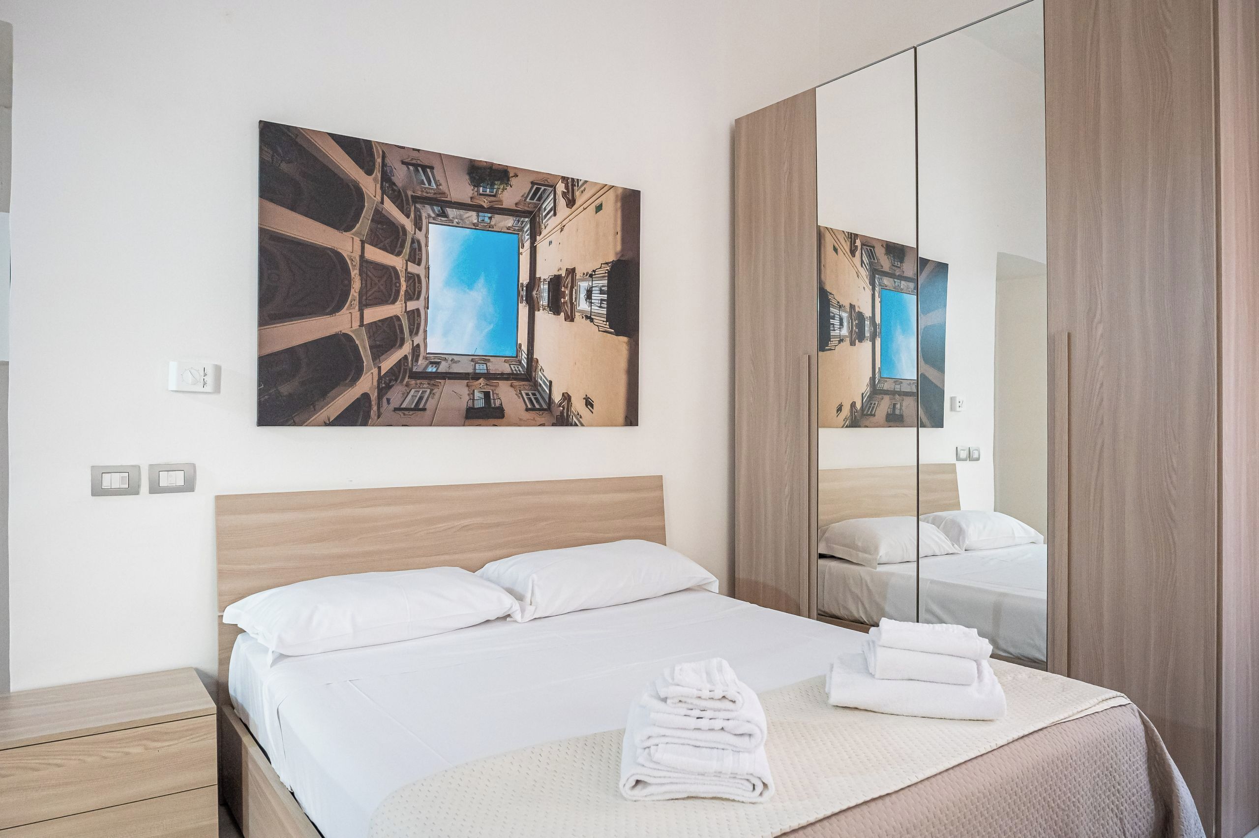 1 bedroom, bed sheets