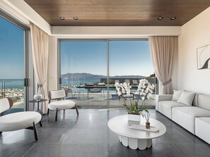 Interior - New Luxury villa with infinity pool close to the city (Kissamos)