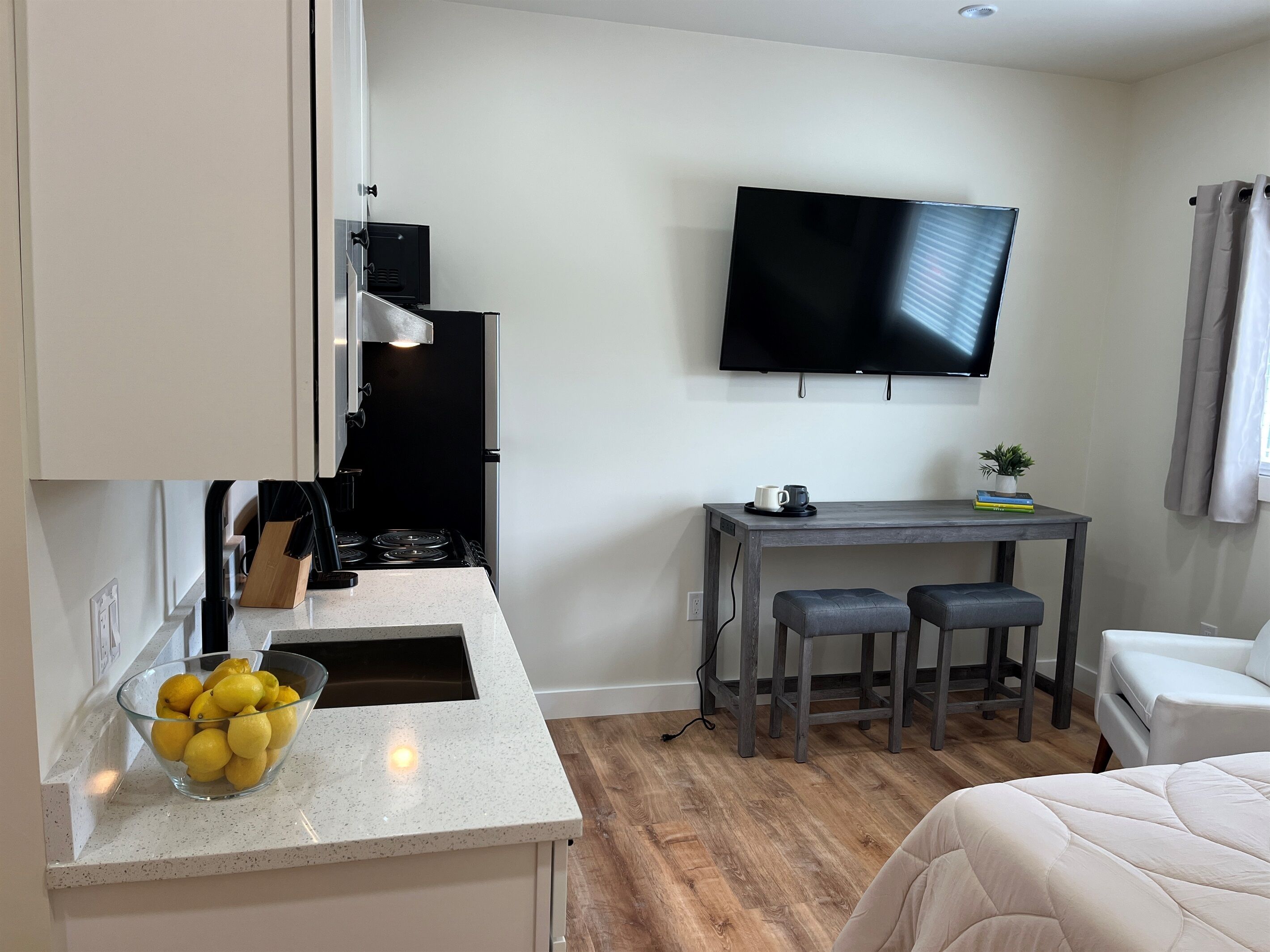 Fer et planche à repasser, Wi-Fi gratuit, draps fournis