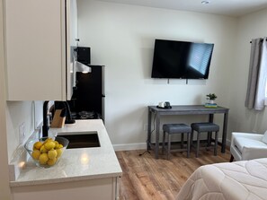 Strykejern/-brett, wi-fi (inkludert) og sengetøy