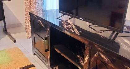 ✨ Cozy Livin’ Retreat — Your Stylish Home in the Heart of the City