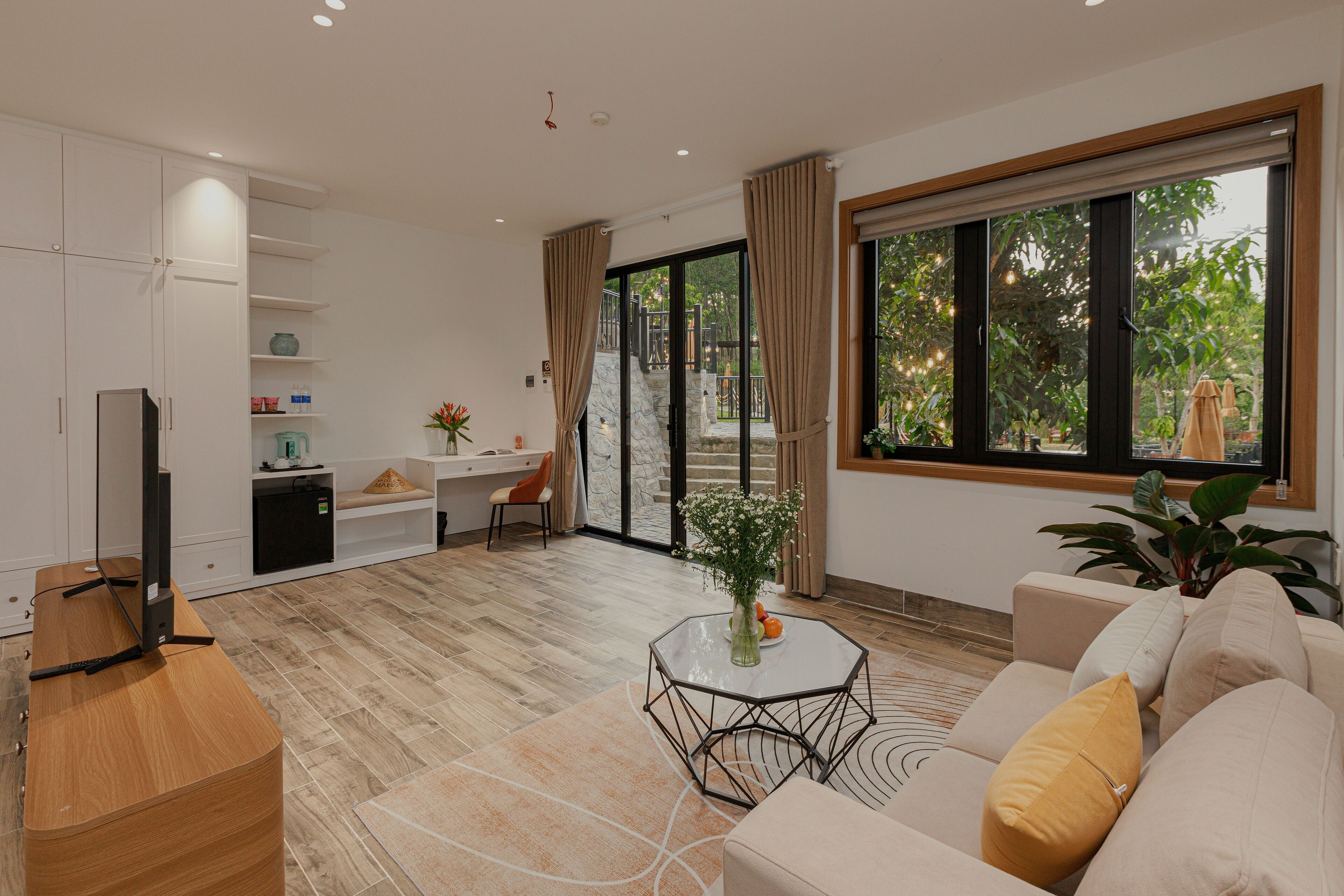 Coffres-forts dans les chambres, bureau