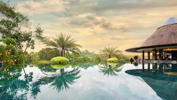 Outdoor pool, open 8:00 AM to 9:00 PM, pool umbrellas, pool loungers