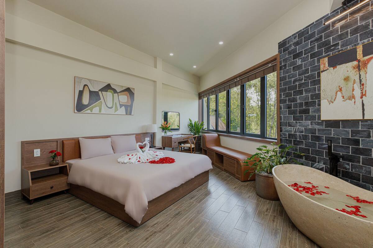 In-room safe, desk, laptop workspace, blackout curtains