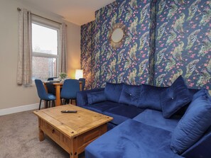 Living area - Blackburn Heights Apartment (Bridlington)