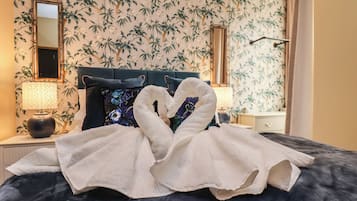 2 bedrooms, individually decorated, individually furnished, free WiFi