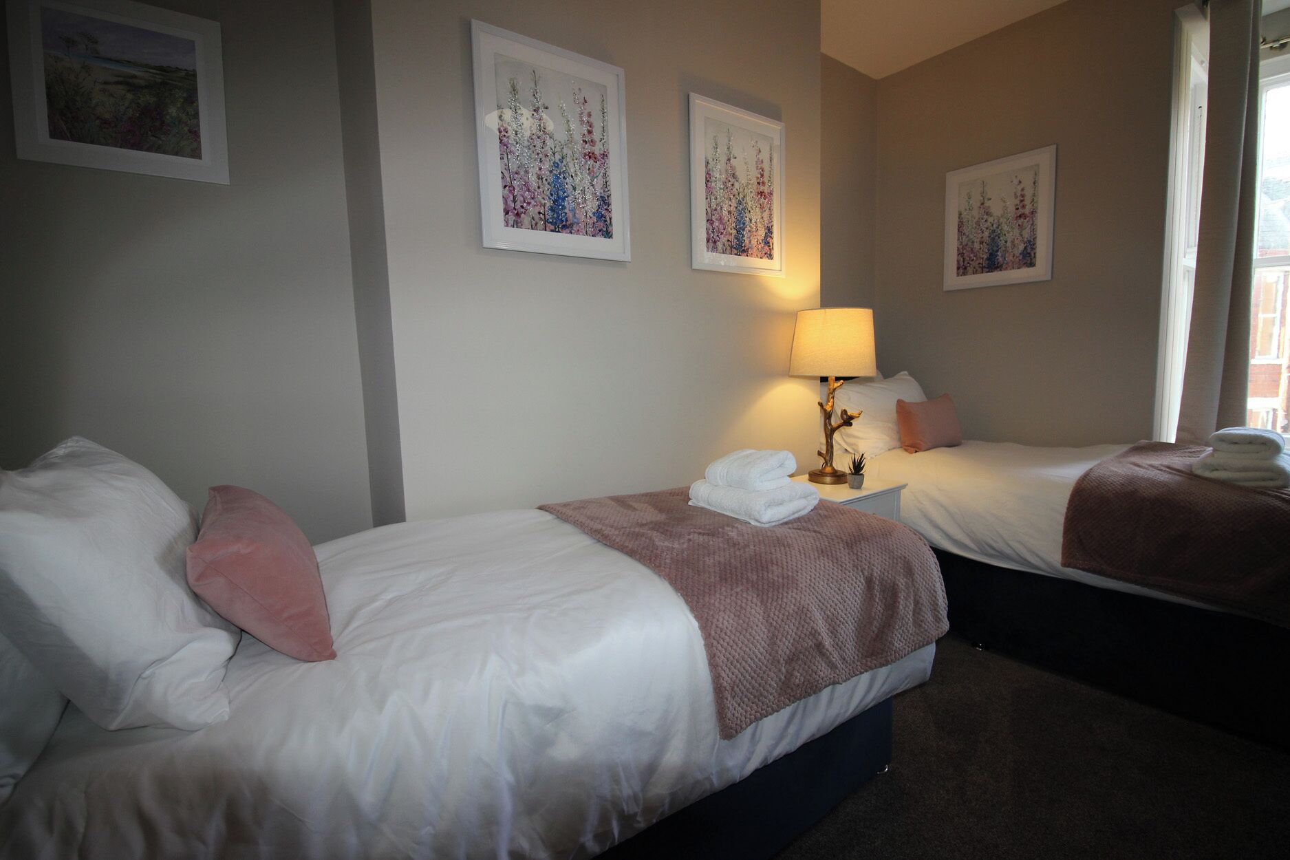 Cottage | 2 bedrooms, individually decorated, individually furnished, free WiFi