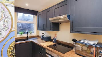 Cookware/dishes/utensils