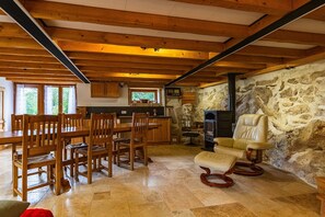 Interior - Ganisson Cottage in the Heart of Nature (Presles)