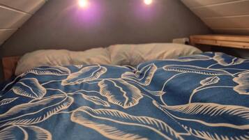 3 bedrooms, WiFi, bed sheets