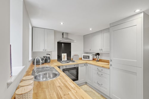 Coria House - North East Escape