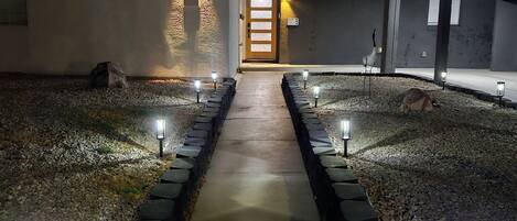 المنطقة المحيطة بالمنشأة