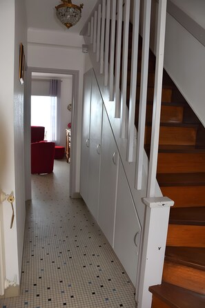 Interior - Holiday Home 'Maison Gwael Kaer' with Sea View, Private Terrace and Wi-Fi (Perros-Guirec)