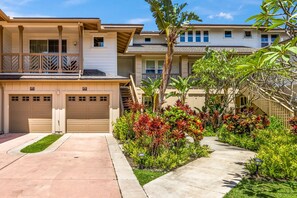 Exterior - Summer Deal Poipu Condo with Pool Hot Tub and Lanai Views (Koloa)