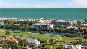 Exterior - Across the street from the beach! 2 bedroom,  2 bath condo (Sanibel Island)