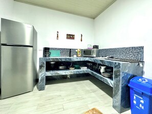 Private kitchen - En-suite Paraiso #3 
Soothing studio with AC in charming Parrita (Parrita)
