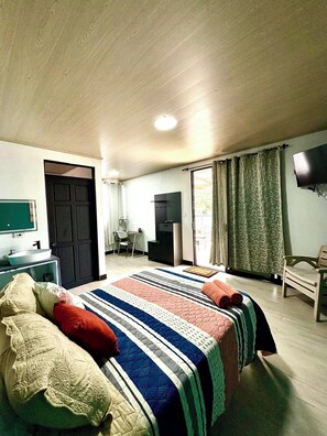 1 bedroom, WiFi, bed sheets - En-suite Paraiso #3 
Soothing studio with AC in charming Parrita (Parrita)