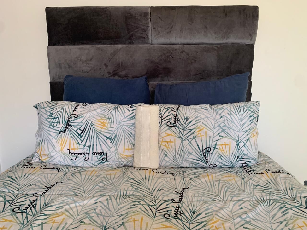 5 chambres, fer et planche à repasser, draps fournis