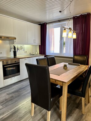 Private kitchen - Apartment '3' with Private Terrace (Cuxhaven)