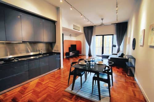 Luxury-Apartment, 2 Schlafzimmer, Balkon | Wohnbereich