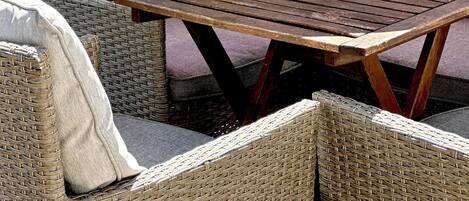 تناول الطعام بالخارج