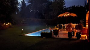 حمّام سباحة خارجي