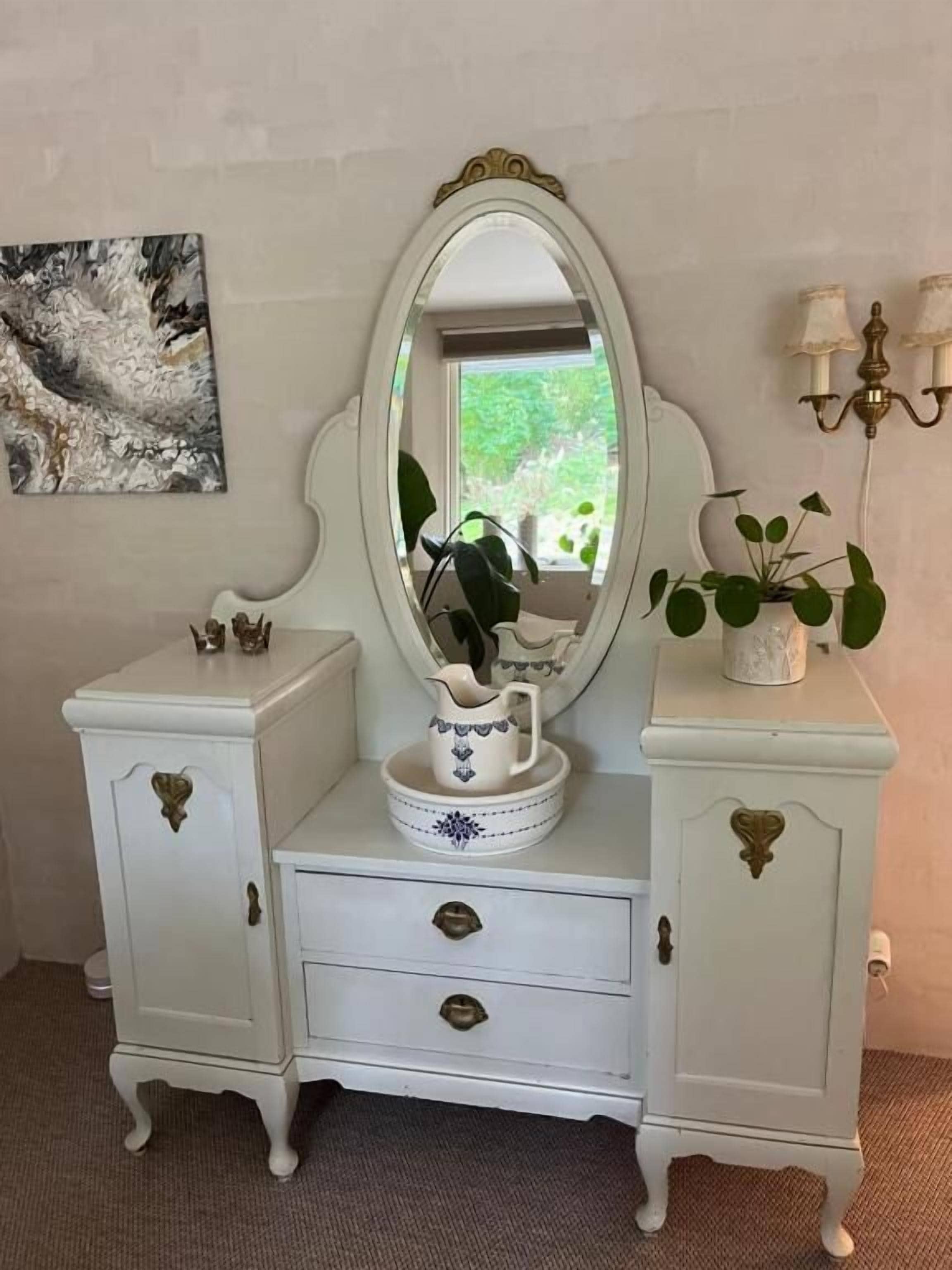 Comfort Double Room, 1 King Bed, Pool View | Room amenity