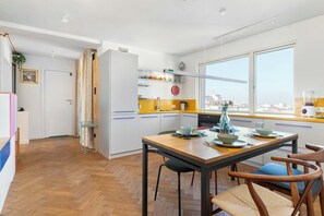Dining - Colorful Apartment in the Center | Balcony and Close to the Beach (Gdynia)