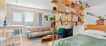Colorful Apartment in the Center | Balcony and Close to the Beach