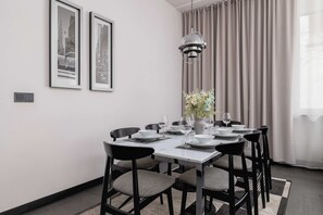 Dining - Stylish Apartment | Place to Work | Close to the Center of Katowice (Katowice)