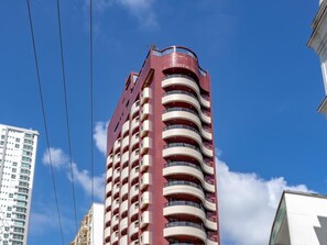 Exterior - New Year's Eve in Balneário Camboriú: 7-day package, bed in a quadruple room, great price. (Balneário Camboriú)
