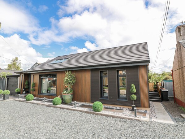 Exterior - Scotia At The Brig (Annan)