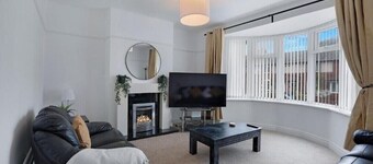 Pass the Keys | Seaside Sanctuary, Cullercoats – Walk to the Beach