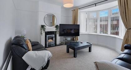 Pass the Keys | Seaside Sanctuary, Cullercoats – Walk to the Beach