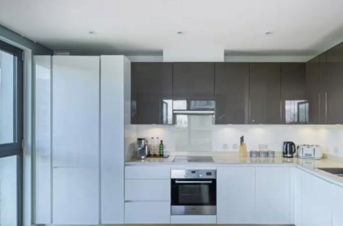 Fridge, oven, dishwasher, toaster