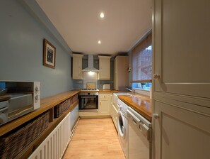 Mikrobølgeovn, brødrister