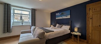 Pass the Keys |Charming 3-Bed Converted Basement, Tynemouth