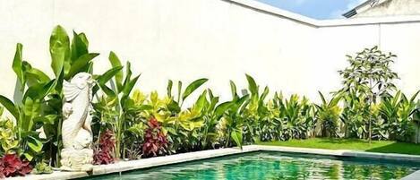 Alberca al aire libre