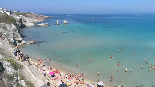 Villa « Margherita » avec vue sur la mer, Wi-Fi et climatisation