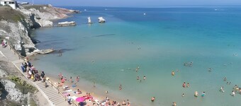 Villa 'Margherita' with Sea View, Wi-Fi and Air Conditioning